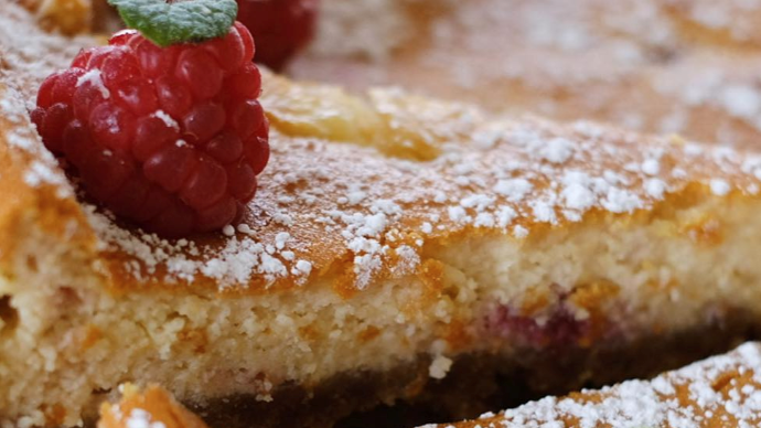 Tara Walker's Baked White Chocolate & Raspberry Cheesecake